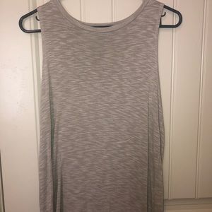 Forever 21 Gray tank top.